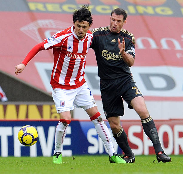 并探讨其背 并探讨其背